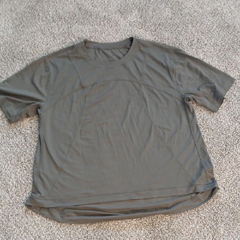 Lululemon Athletica Gray Short Sleeve Tee Casual Comfort